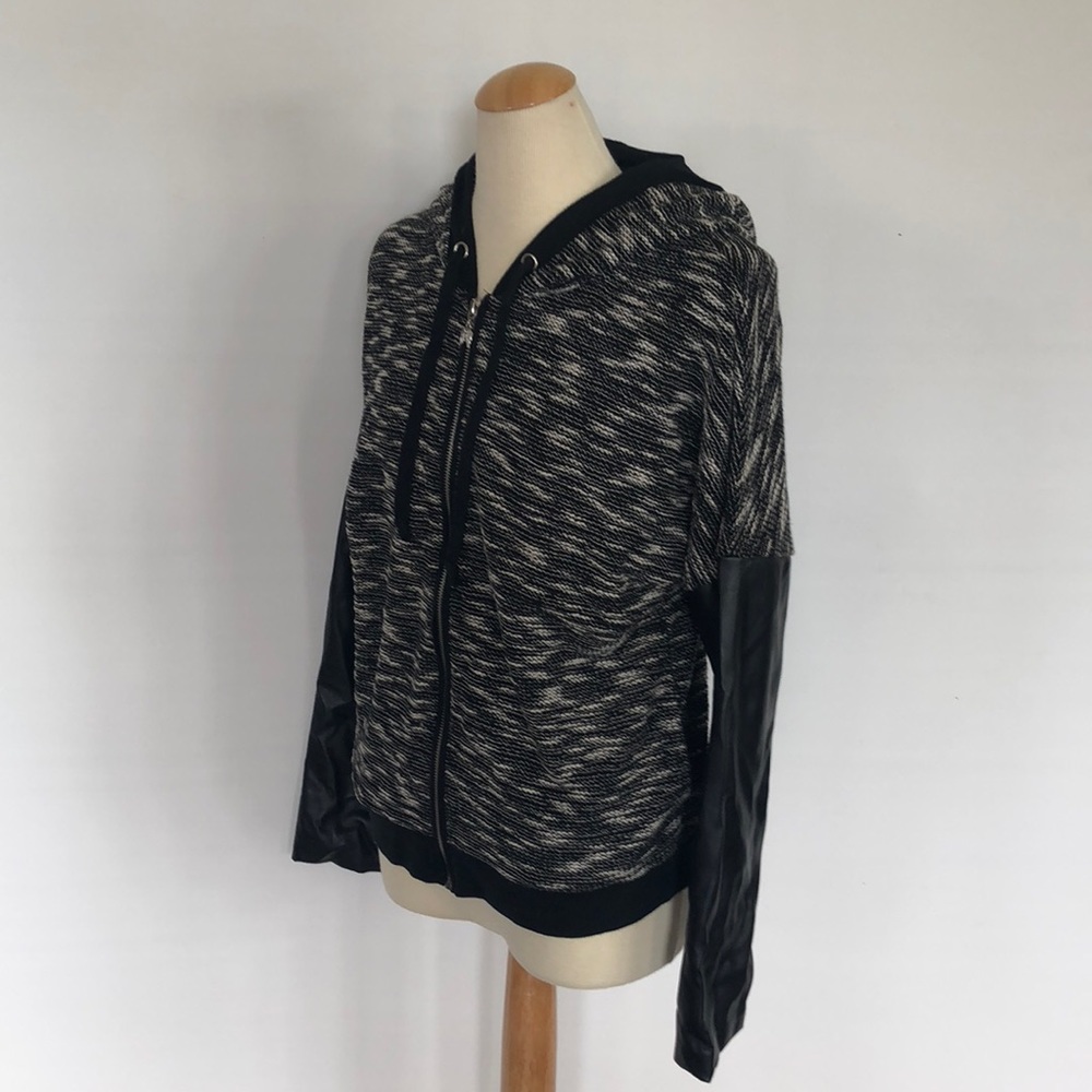 NWOT Victoria’s Secret jacket S - Picture 7 of 8